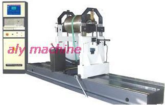 Dynamic balancing machine