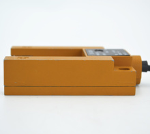 E3S-GS3E4 Slot Photoelectric Switch Sensor