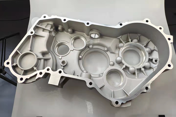便宜的三轴承收割机总成 Dc70 和 Dc60 5T051-23873 水稻收割机导向辊