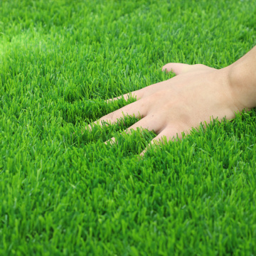 Campo de tenis de tenis de la comunidad y el campus Grass artificiales