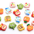 Simulazione Cartoon Cake Roll Flat Back Resina Cabochon Kawaii Food Scrapbook Craft Accessori per capelli fai da te Decorazione del telefono