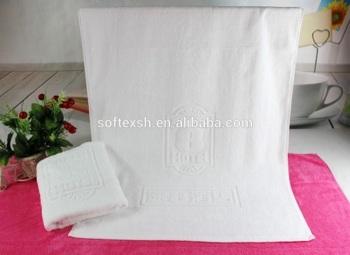 The white hotel towels