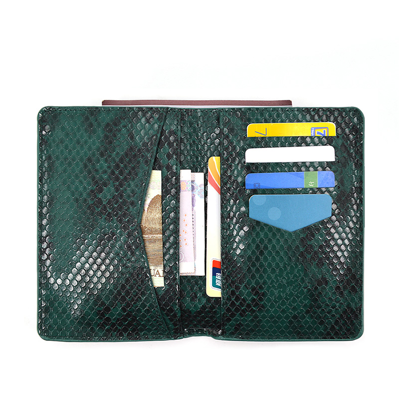 Logotipo personalizado Snake Leather Travel Wallet Funda para pasaporte