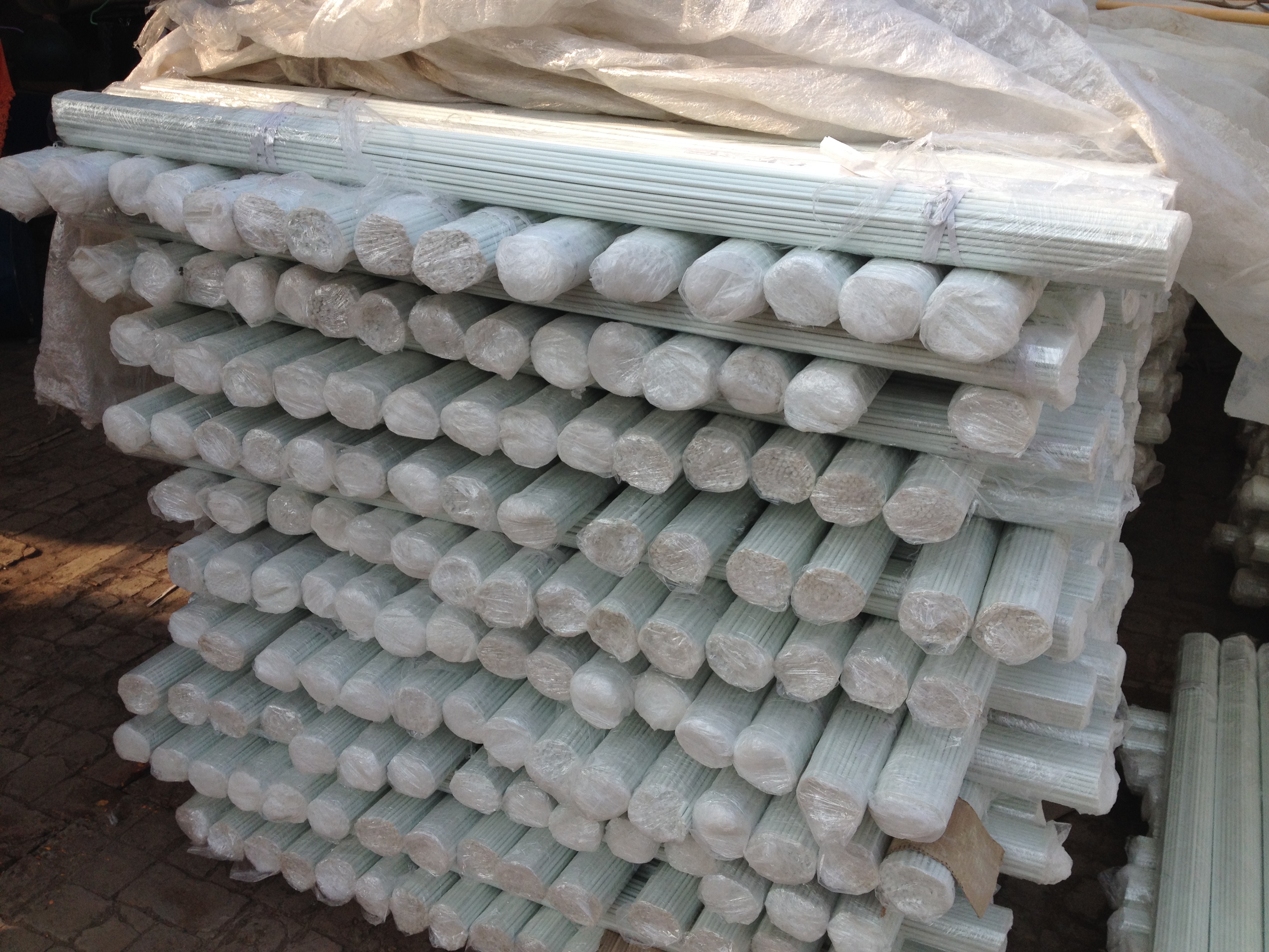 Customized UV-stabilized Fiberglass Stake