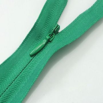 Heavy duty lubricated nylon zippers for garment wholesale