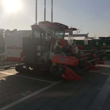 Automatic unloading rear imaging system rice harvesting