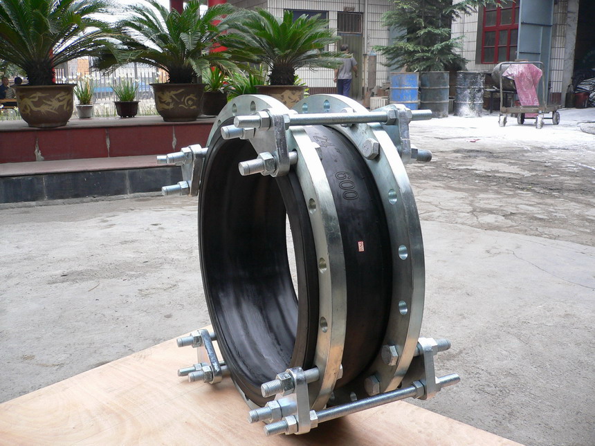 Rubber Expansion Joint with Tie Rods