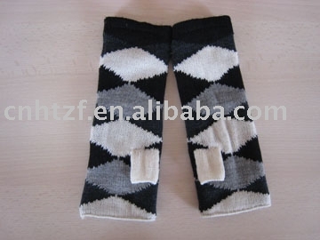 knitted fingerless gloves