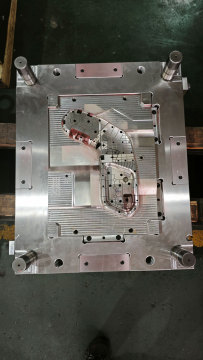 Plate B plus core and cavity