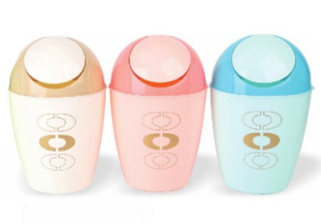 Plastic Bathroom Trash Bin