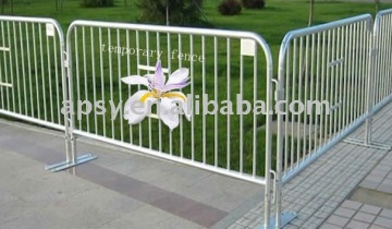 Temporary fence gate