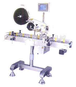 Flat surface labelling machine