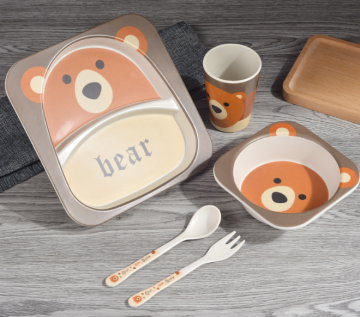 Eco-friendly 5-Pieces Bamboo Kids Dinner Set