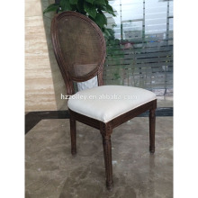 Solid Wood Vintage Dining Chair for Fashionable and Elegant Restaurant Design