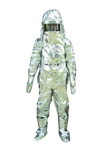 Heat-insulation suit for firefighting