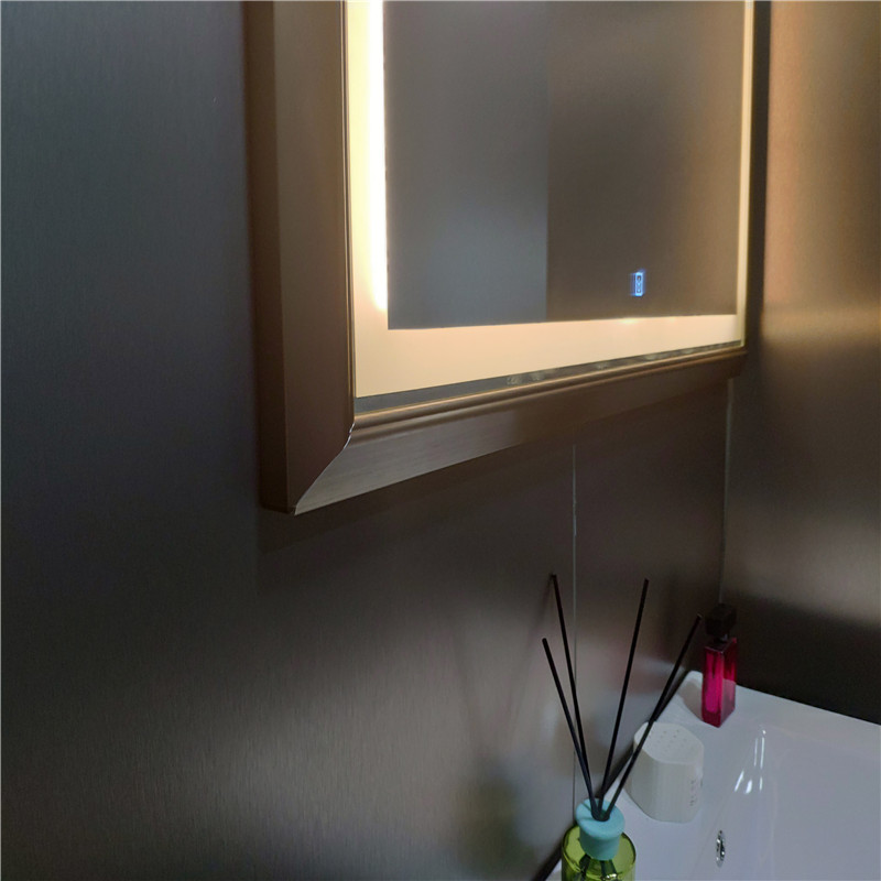 مرآة حمام بإضاءة ليد مستطيلة طراز MH12