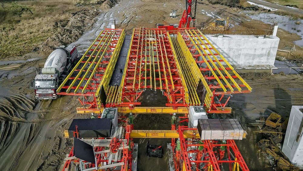 Encofrado de vigas en T para la construcción de hormigón