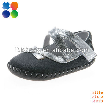 Littlebluelamb soft sole baby shoe