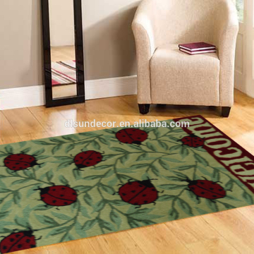 100% polyester handhooked Christmas design rug