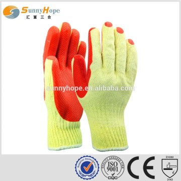 10 Gauge knitted red rubber coat gloves