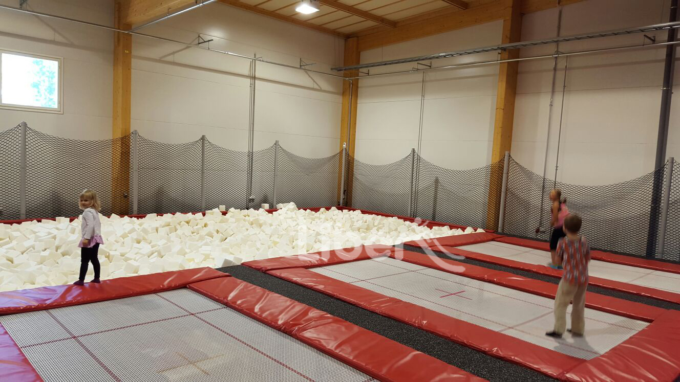 professional trampoline area of elastic indoor trampoline park