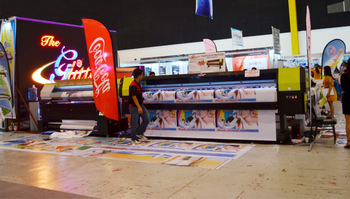 Automatic and reliable roll to roll inkjet printer