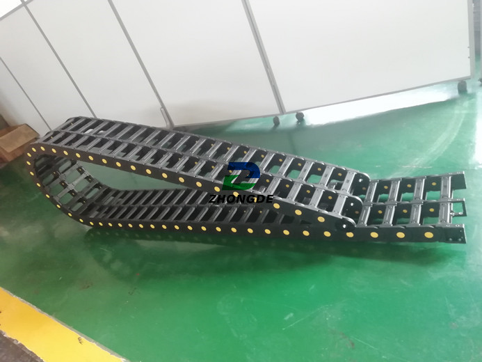 Zhongde Factory direct sales machine tool accessories black cable drag chain for  machine tools