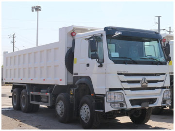 12 Wheels Sinotruk Howo Tipper Truck