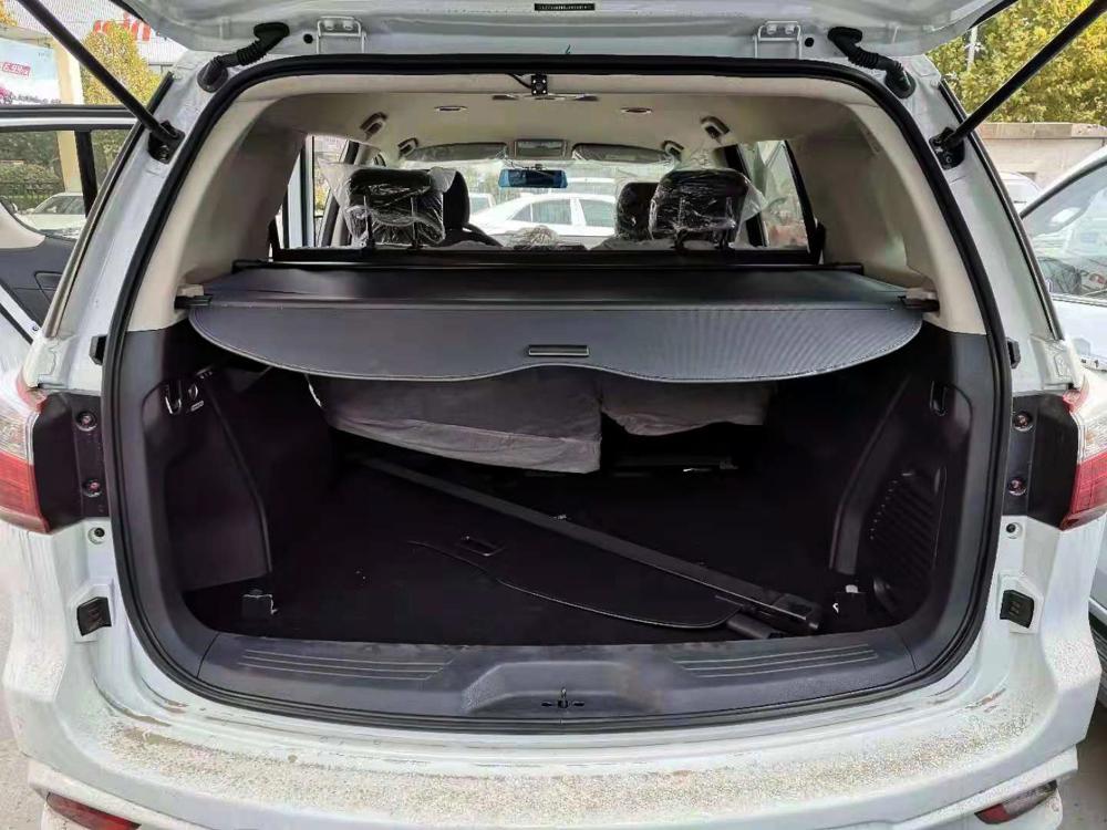 Retractable Rear Cargo Trunk Cover