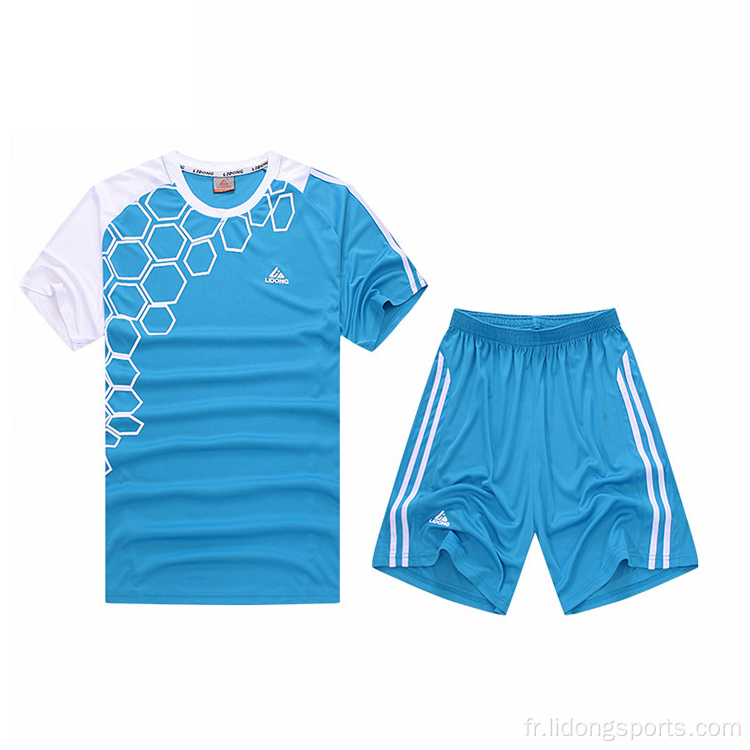 L&#39;uniforme de football pour enfants met en jersey de chemise d&#39;équipe de football