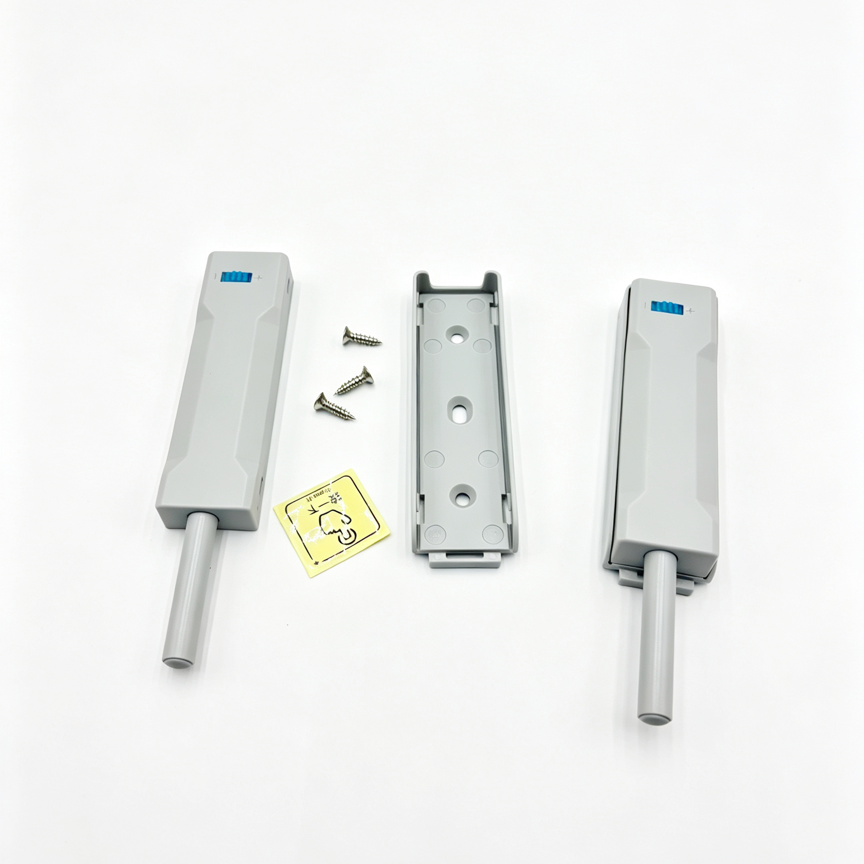 Gizli kapının mandalını açmak için itin push to open latch for hidden door