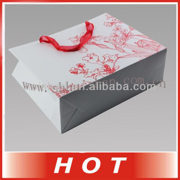 New wedding gift paper candy packing bag with ribbion