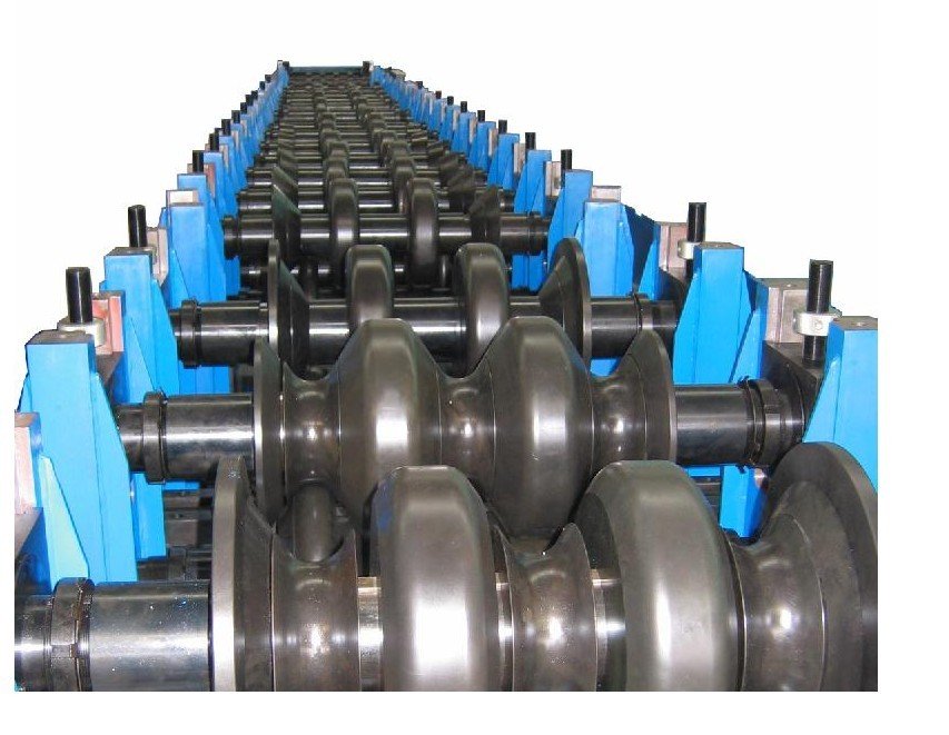 Safety Highway Guardrail Roll Forming Machine