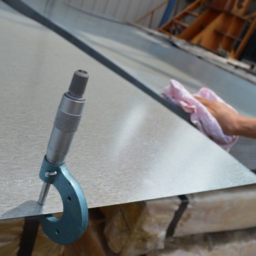 Secondary Low Price Hot Rolled Steel Sheet