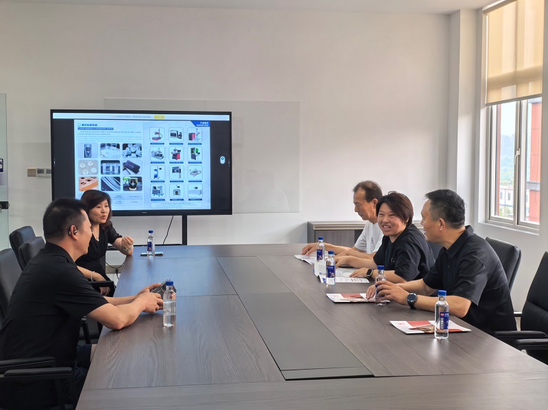 The China Industrial Gases Association and the Chongqing Gas Industry Association jointly visited Chuke Intelligent, charting a new path for collaborative industrial development!