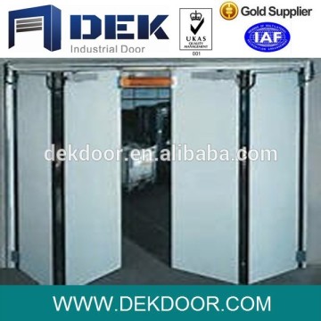 Insulated automatic folding door