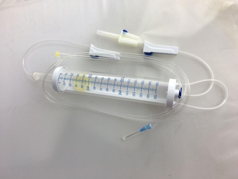 مجموعة الحقن Pedia Drip Burette الخالية من الكلوريد متعدد الفينيل للأطفال