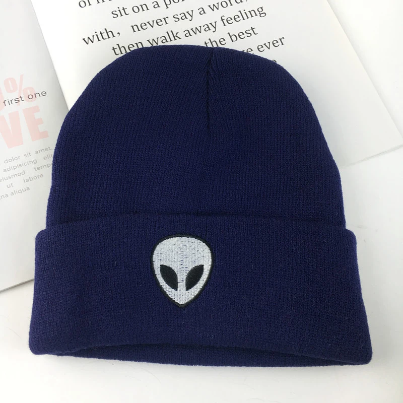 Alien Embroidery Knit Woolen Hat Autumn Winter Men and Women Outdoor Warm Curling Headgear