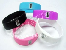 2016 Fashionable wholesale rubber wristband