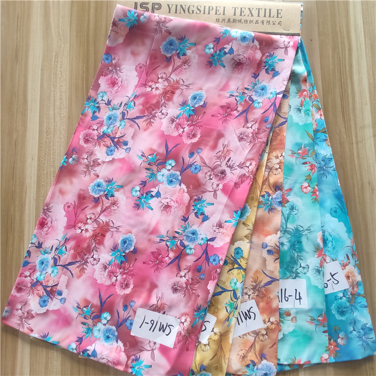 Keqiao manufacturer soft fabric 100% rayon custom rayon printing fabric digital for dress
