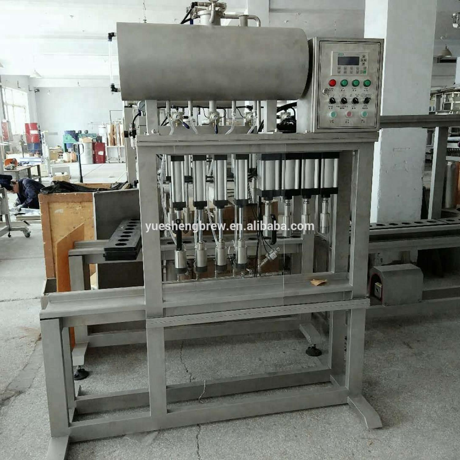 100bph~500bph small scale manual glass bottle beer filling capping machine