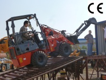 Multi-Function CE Mini Loader with (HQ908) Digging Arm