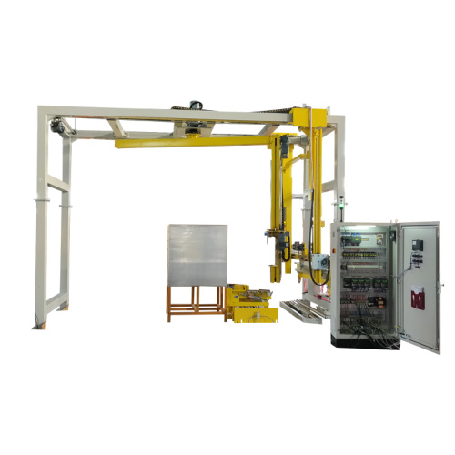 Stretch wrapping machine for motor