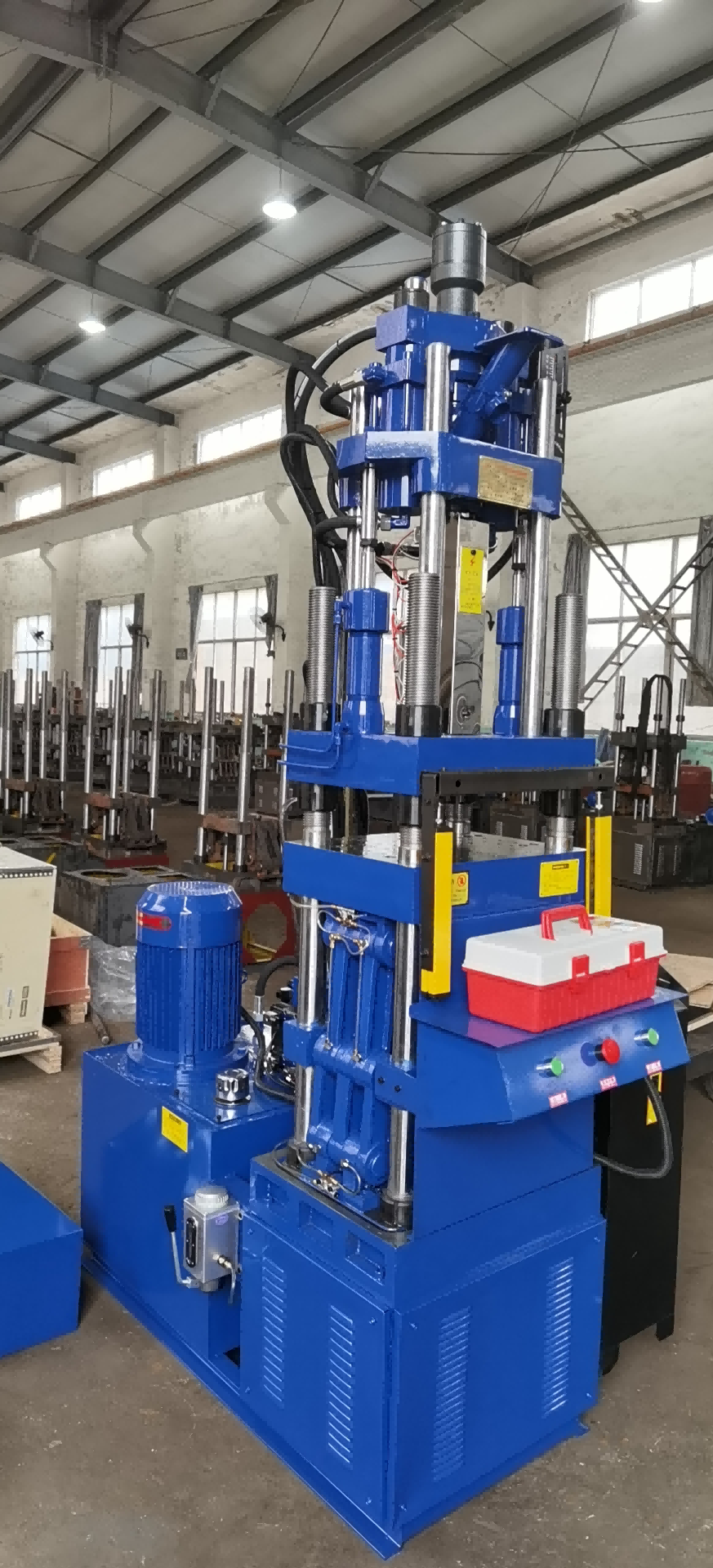 Vertical Injection Molding machine for bulb lamp