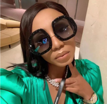 Women's Luxury Diamond Shiny Crystal Oversized UV400 Sunglasses - New Arrival