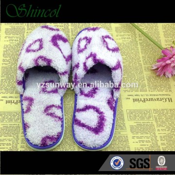 Best selling clinic comfort shoes/indoor slippers