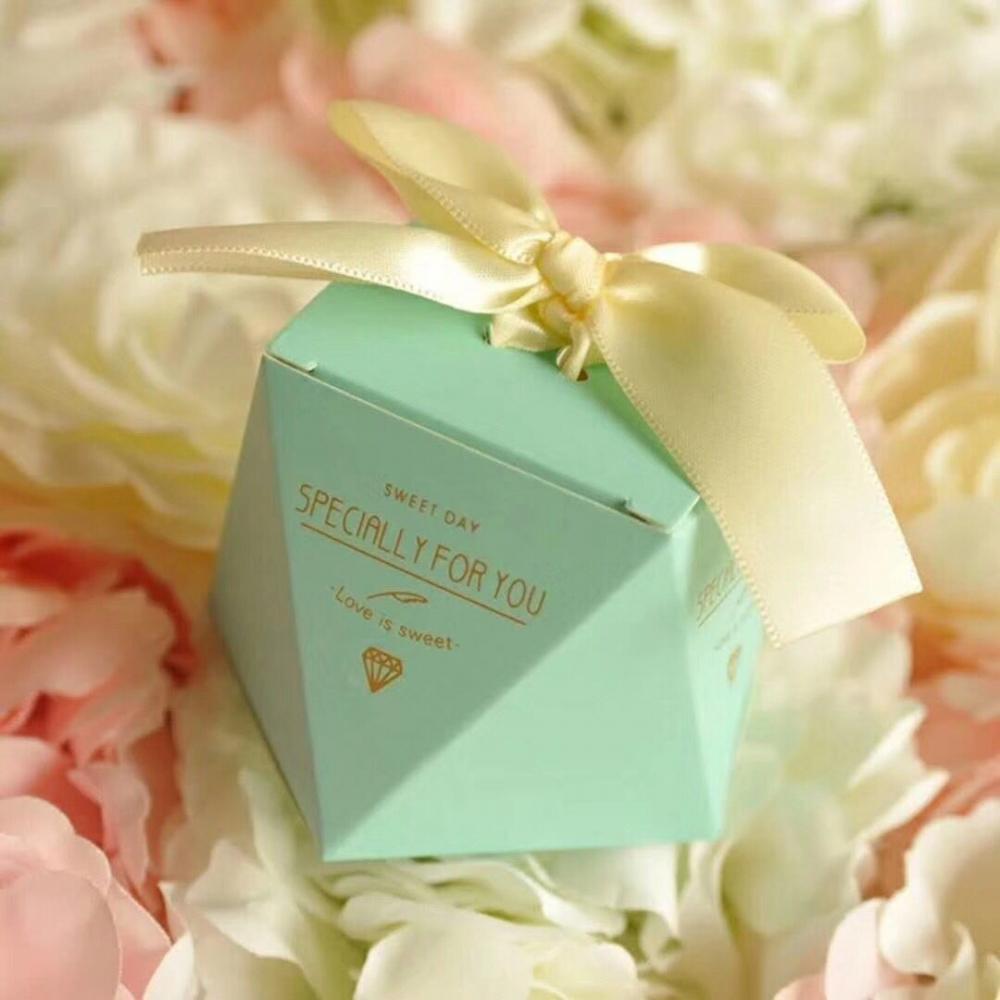 Diamond Shaped Gift Box Jpg
