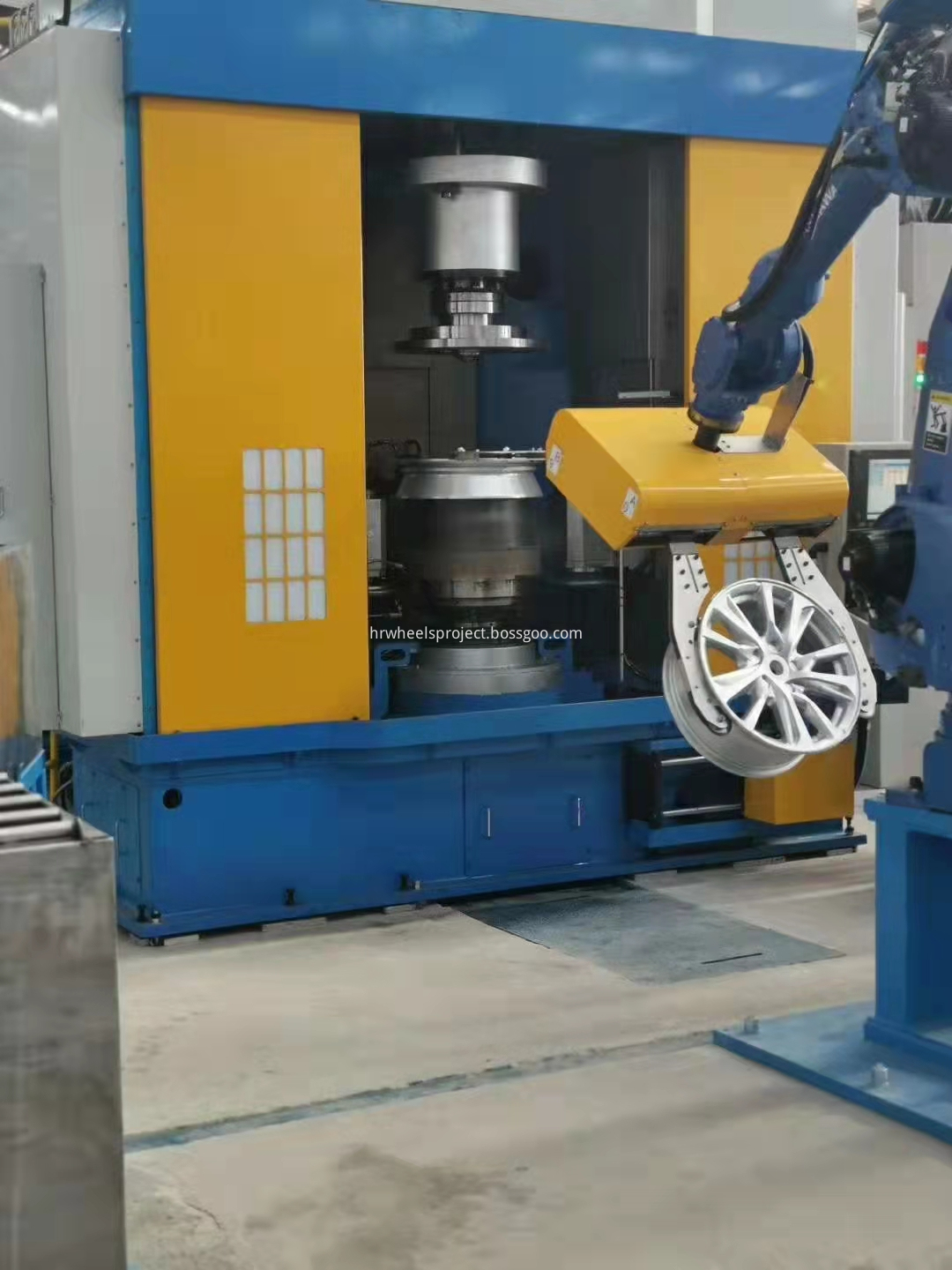 Machine de fluotournage Flow Forming machine