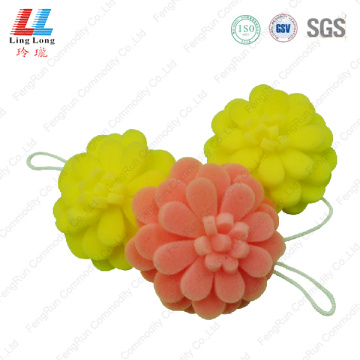 Flower fizzy bath sponge