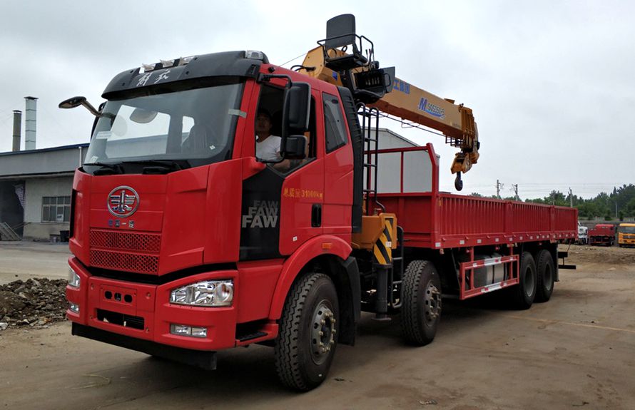 boom truck mounted crane